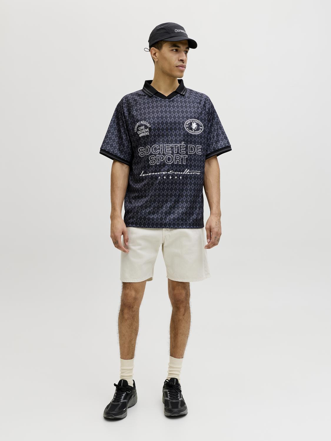 model_shot-front_full